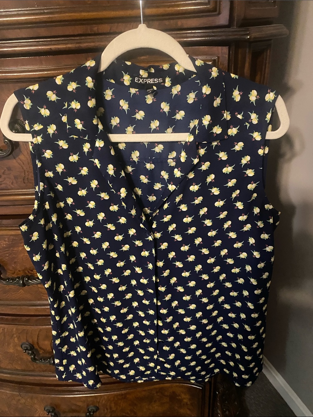 Express Lemon print sleeveless portofino